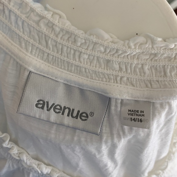 Avenue White Banded Hem Top - Picture 6 of 7